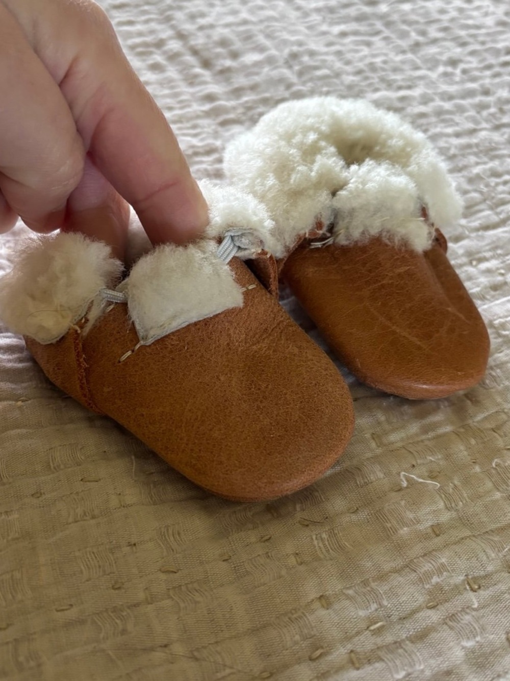 Freshly Picked Genuine Leather Shoes with Faux Fur Lining